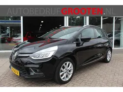 Zwart Gebruikt 2017 Renault Clio GrandTour Intens Stationwagen | € 7.499 (Goede deal)