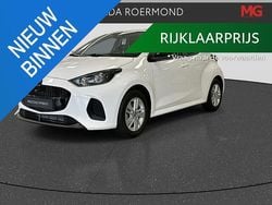 Wit Nieuw 2025 Mazda 2 Center-Line Hatchback | € 25.740 (Iets duurder)