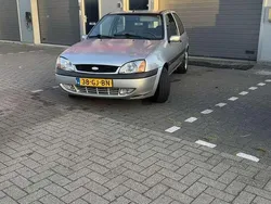 Grijs Gebruikt 2001 Ford Fiesta Collection Hatchback | € 800 (Goede deal)