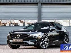 Zwart Gebruikt 2022 Volvo V90 R-Design Stationwagen | € 39.950 (Goede deal)