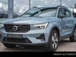 Grijs Gebruikt 2022 Volvo XC40 Plus SUV | € 32.995 (Eerlijke prijs)