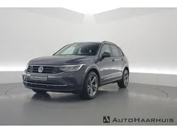 Grijs Gebruikt 2021 VW Tiguan Business+ SUV | € 32.750 (Super prijs)