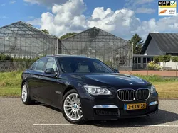 Zwart Gebruikt 2013 BMW 740 Executive Sedan | € 20.990