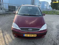 Rood Gebruikt 2006 Ford Galaxy Futura MPV | € 1.999