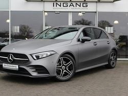 Grijs Gebruikt 2022 Mercedes A180 Business Hatchback | € 29.500 (Eerlijke prijs)