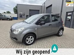 Grijs, metallic lak Gebruikt 2011 Opel Agila Selection Hatchback | € 3.750 (Goede deal)