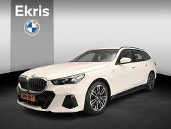Wit Gebruikt 2024 BMW 530e M Sport Stationwagen | € 55.900