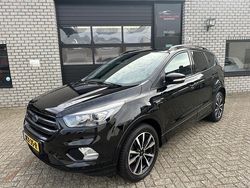 Zwart Gebruikt 2019 Ford Kuga ST-Line SUV | € 15.950 (Goede deal)