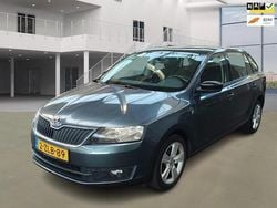 Grijs, metallic lak Gebruikt 2015 Skoda Rapid Style Hatchback | € 4.550 (Super prijs)