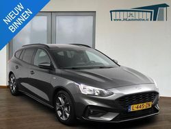 Grijs Gebruikt 2021 Ford Focus Business Edition Stationwagen | € 13.950 (Goede deal)