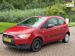 Rood Gebruikt 2009 Mitsubishi Colt Inform Hatchback | € 1.799 (Goede deal)