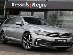 Grijs, metallic lak Gebruikt 2020 VW Passat GTE Stationwagen | € 25.950 (Eerlijke prijs)