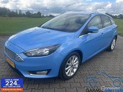 Blauw Gebruikt 2017 Ford Focus Titanium Hatchback | € 12.850 (Goede deal)