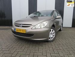 Grijs Gebruikt 2004 Peugeot 307 Stationwagen | € 1.450 (Eerlijke prijs)