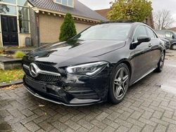 Zwart Gebruikt 2019 Mercedes CLA200 AMG line Coupé | € 18.800