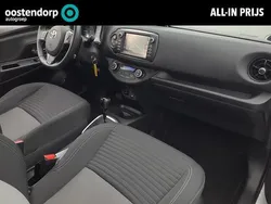 Wit Gebruikt 2017 Toyota Yaris Design Hatchback | € 14.250 (Eerlijke prijs)