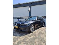 Zwart Gebruikt 2019 BMW 330 Efficient Dynamics Sedan | € 20.450 (Super prijs)