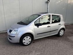 Grijs Gebruikt 2007 Renault Modus Authentique MPV | € 2.845 (Eerlijke prijs)