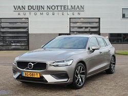 Grijs Gebruikt 2019 Volvo V60 Momentum Stationwagen | € 26.950 (Goede deal)