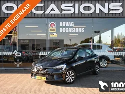 Zwart Gebruikt 2022 Renault Clio V Equilibre Hatchback | € 14.450 (Eerlijke prijs)