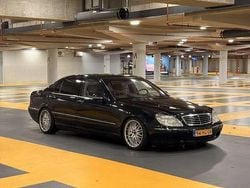 Blauw Gebruikt 2001 Mercedes S430 Sedan | € 3.250 (Eerlijke prijs)