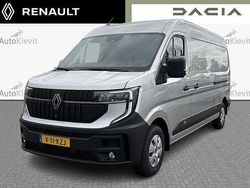 Grijs Gebruikt 2024 Renault Master Van | € 34.950 (Eerlijke prijs)