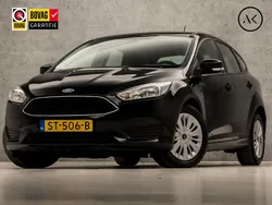Zwart, metallic lak Gebruikt 2018 Ford Focus Trend Hatchback | € 9.945 (Goede deal)