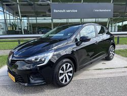 Zwart Gebruikt 2023 Renault Clio V Equilibre Hatchback | € 15.950 (Eerlijke prijs)