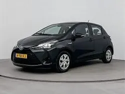 Zwart Gebruikt 2020 Toyota Yaris Active Hatchback | € 16.945 (Eerlijke prijs)