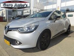 Grijs Gebruikt 2016 Renault Clio IV Expression Hatchback | € 4.500 (Super prijs)