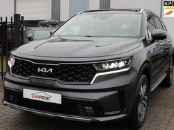 Grijs Gebruikt 2022 Kia Sorento SUV | € 42.900 (Eerlijke prijs)
