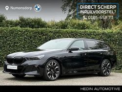 Zwart Gebruikt 2025 BMW 530e M Sport Stationwagen | € 89.895
