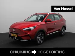 Rood, metallic lak Gebruikt 2023 MG ZS Luxury Sedan | € 19.888 (Goede deal)