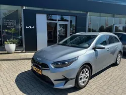 Grijs, metallic lak Gebruikt 2024 Kia Ceed Sportswagon Stationwagen | € 26.445 (Iets duurder)