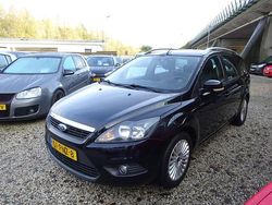 Zwart Gebruikt 2011 Ford Focus Stationwagen | € 2.995 (Eerlijke prijs)