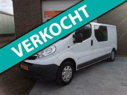 Wit Gebruikt 2011 Opel Vivaro Van | € 4.500 (Eerlijke prijs)