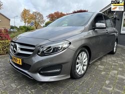 Grijs Gebruikt 2017 Mercedes B180 Business MPV | € 17.900 (Eerlijke prijs)