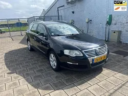 Zwart Gebruikt 2007 VW Passat Comfortline Stationwagen | € 2.250 (Eerlijke prijs)