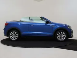 Blauw Gebruikt 2021 VW T-Roc Cabriolet R-line Cabriolet | € 27.250 (Goede deal)