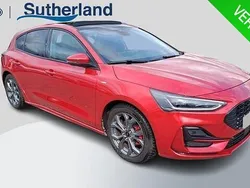 Rood Gebruikt 2024 Ford Focus ST-Line X Hatchback | € 29.450 (Eerlijke prijs)