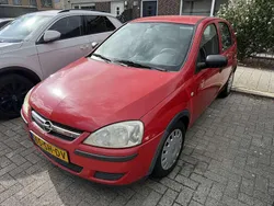 Rood Gebruikt 2006 Opel Corsa Essentia Hatchback | € 1.500 (Super prijs)