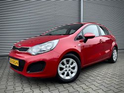 Rood Gebruikt 2012 Kia Rio Comfort MPV | € 6.950 (Iets duurder)