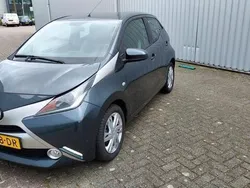 Grijs Gebruikt 2014 Toyota Aygo Hatchback | € 8.450 (Eerlijke prijs)