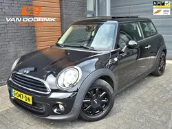 Zwart Gebruikt 2011 Mini ONE Hatchback | € 5.750 (Eerlijke prijs)