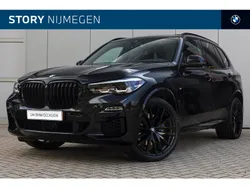 Saphirschwarz Gebruikt 2021 BMW X5 Executive SUV | € 67.950 (Goede deal)