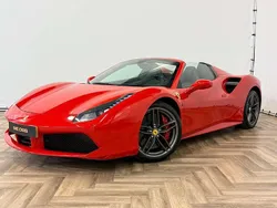 Rood, metallic lak Gebruikt 2017 Ferrari 488 Cabriolet | € 249.900 (Iets duurder)