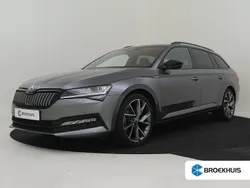 Grijs Gebruikt 2022 Skoda Superb SportLine Stationwagen | € 28.900 (Iets duurder)