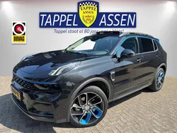 Zwart, metallic lak Gebruikt 2023 Lynk & Co 01 SUV | € 26.450 (Eerlijke prijs)