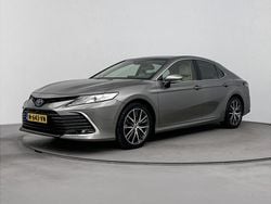 Grijs Gebruikt 2022 Toyota Camry Premium Sedan | € 35.945