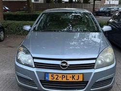 Grijs Gebruikt 2004 Opel Astra Hatchback | € 850 (Goede deal)